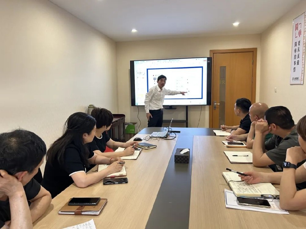 知识赋能 砺剑强兵 |雷火手机平台开展营销专题培训